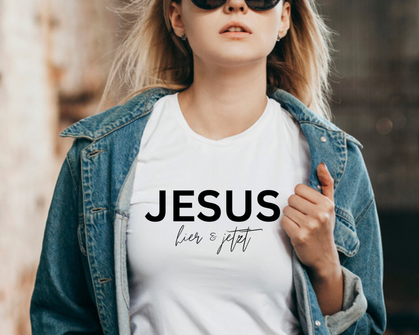 JESUS HIER & JETZT • T-SHIRT • FRONTPRINT